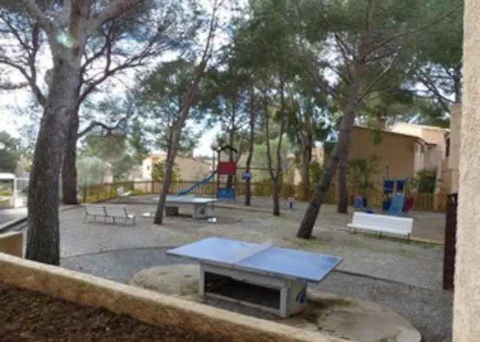 Apartment St Raphael 37m2, Piscine, Wifi, Commerces 5mn A Pieds *